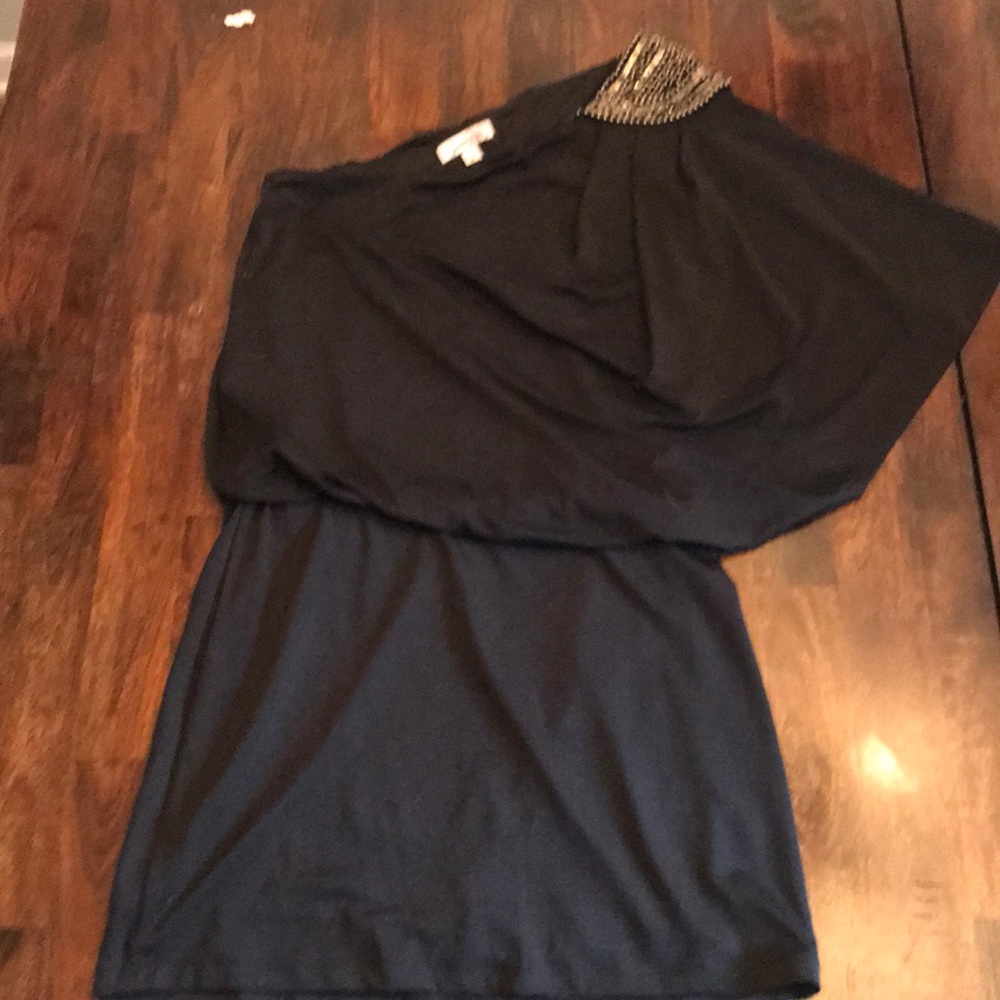 Women’s black one shoulder dress